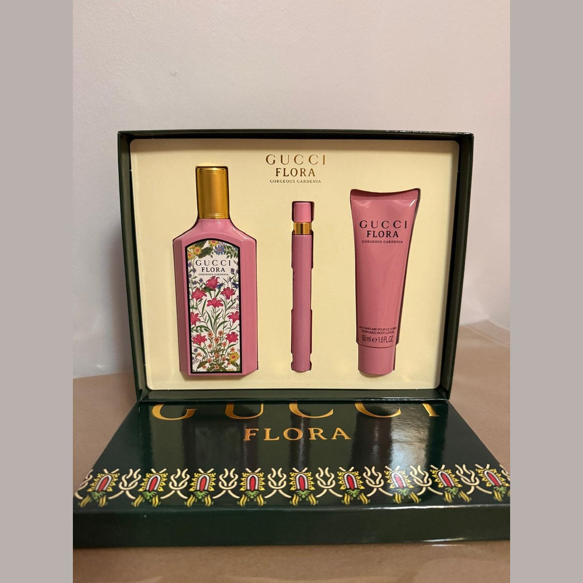 Gucci Flora - Gorgeus Gardenia – Set de regalo